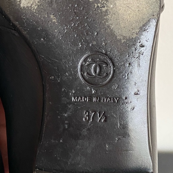 EUC Chanel CC Lambskin Quilted Leather Loafers Flats size 37.5 fits 6.5 - Picture 11 of 11